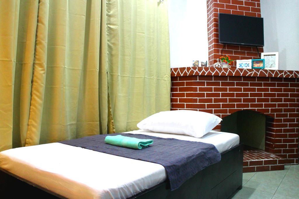 Tagaytay Garden Budgetel - City Center Tagaytay City Oda fotoğraf