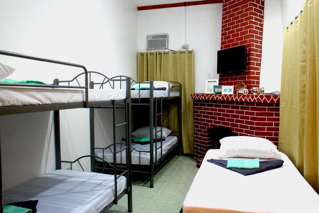 Tagaytay Garden Budgetel - City Center Tagaytay City Oda fotoğraf