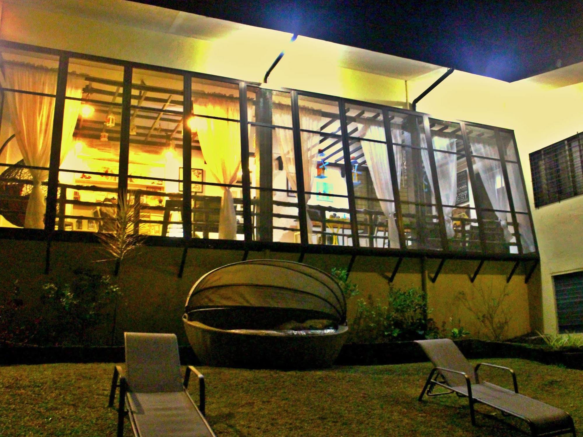 Tagaytay Garden Budgetel - City Center Tagaytay City Dış mekan fotoğraf
